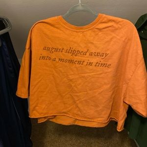 Limited edition urban outfitters august crop - Taylor swift